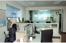 深圳市金螞蟻搬家有限公司廣州分公司公共辦公區(qū)域一角