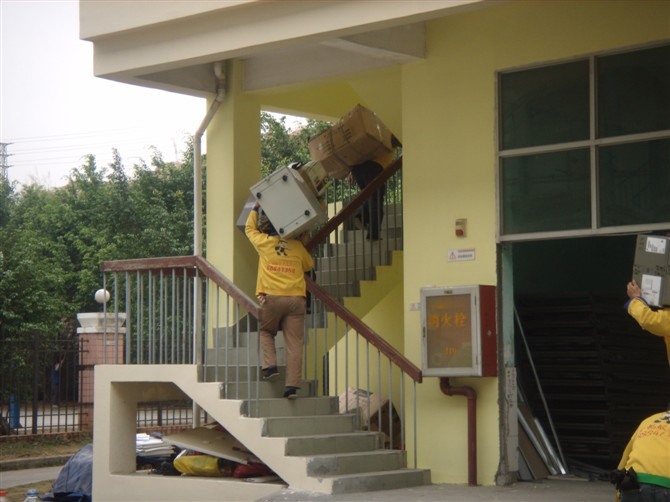 花都區(qū)搬家公司:天虹總部搬家