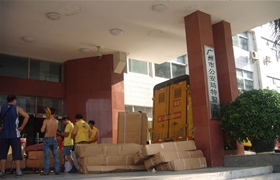 廣州設(shè)備吊裝現(xiàn)場(chǎng)：廣州特警支隊(duì)搬遷